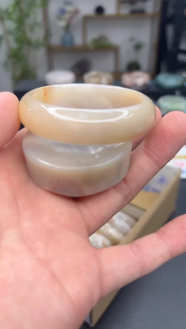 【闪购商品】石英质玉手镯未镶嵌1101(55圈赠送镯心)