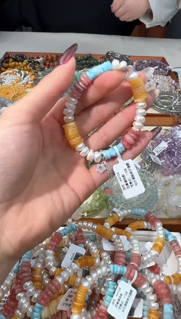 【闪购商品】水晶手链银S925镶嵌C008四喜盘珠设计款