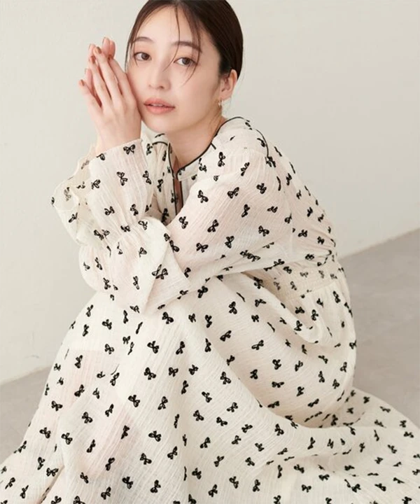 A202【朵拉外贸】 NC 日系优雅重工蝴蝶植绒刺绣收腰   连衣裙