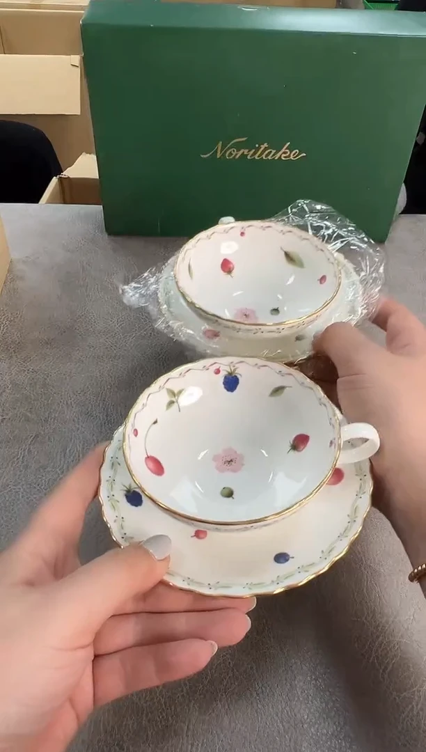 则武 皮小桃瓷器 都是大漂亮