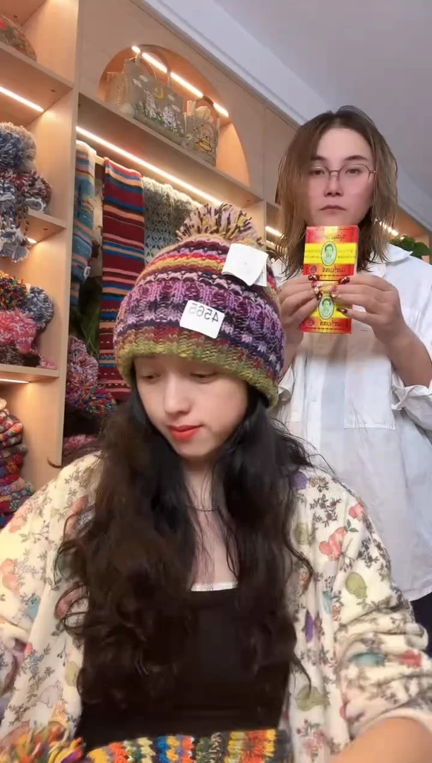 手****3混色单球翻边帽4565