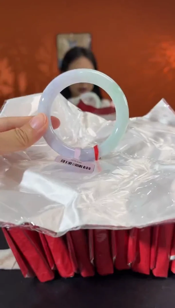 未镶嵌手镯翡翠2    5556