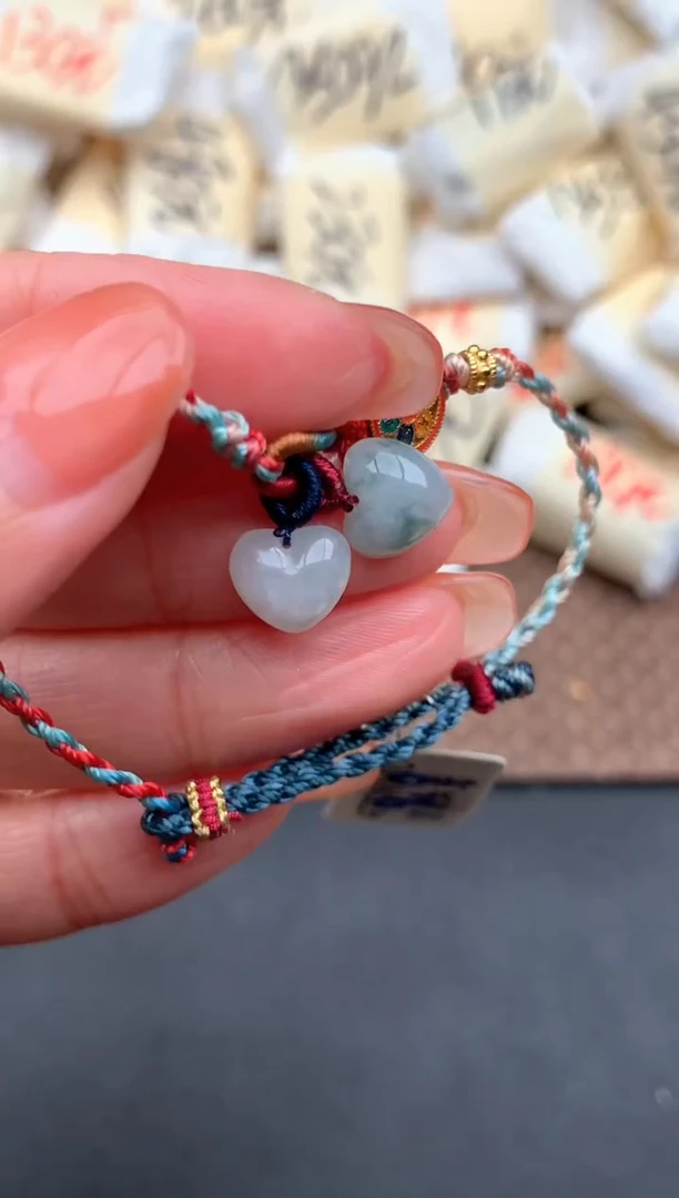 未镶嵌挂件翡翠1