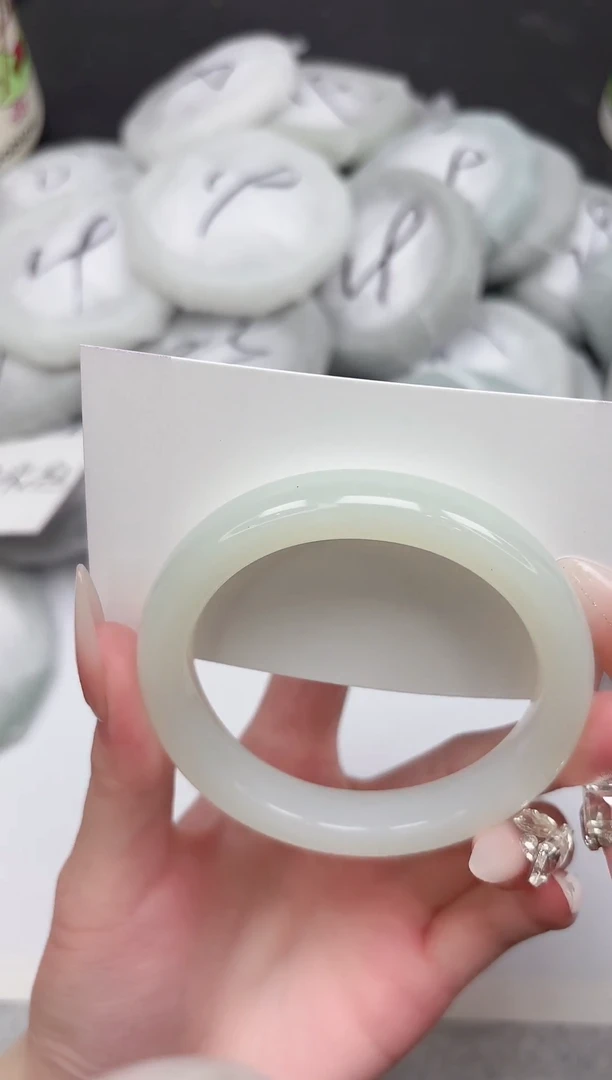 未镶嵌手镯石英质玉244-58.1