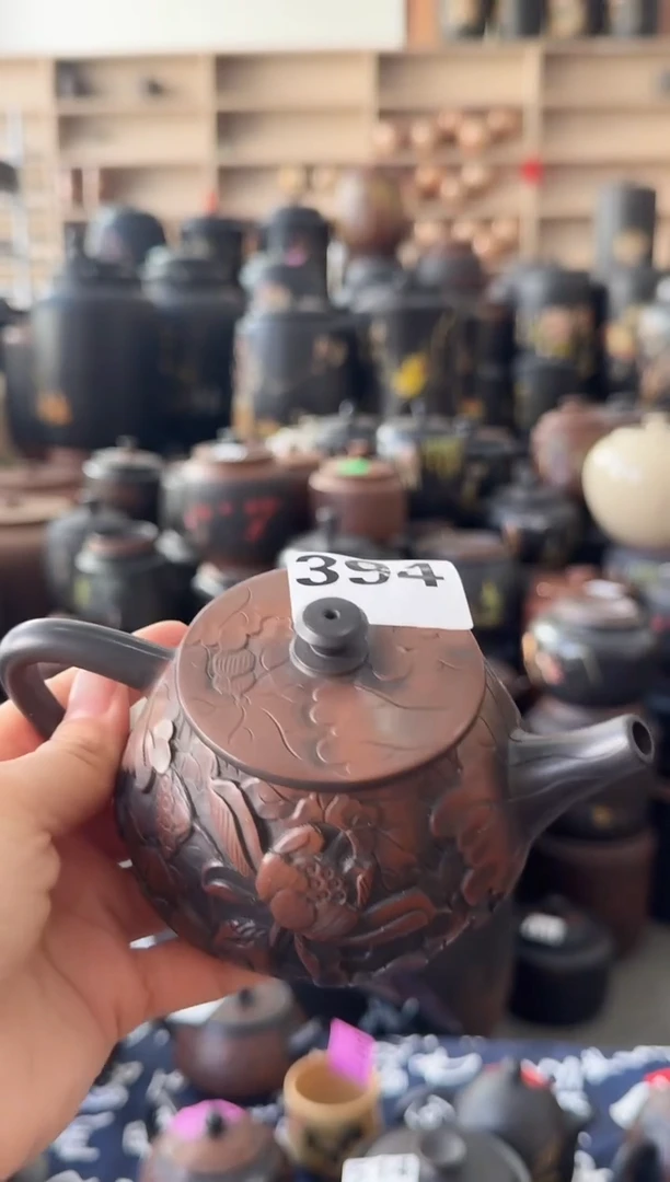 罐瑕疵无礼盒 满雕石瓢荷花  394