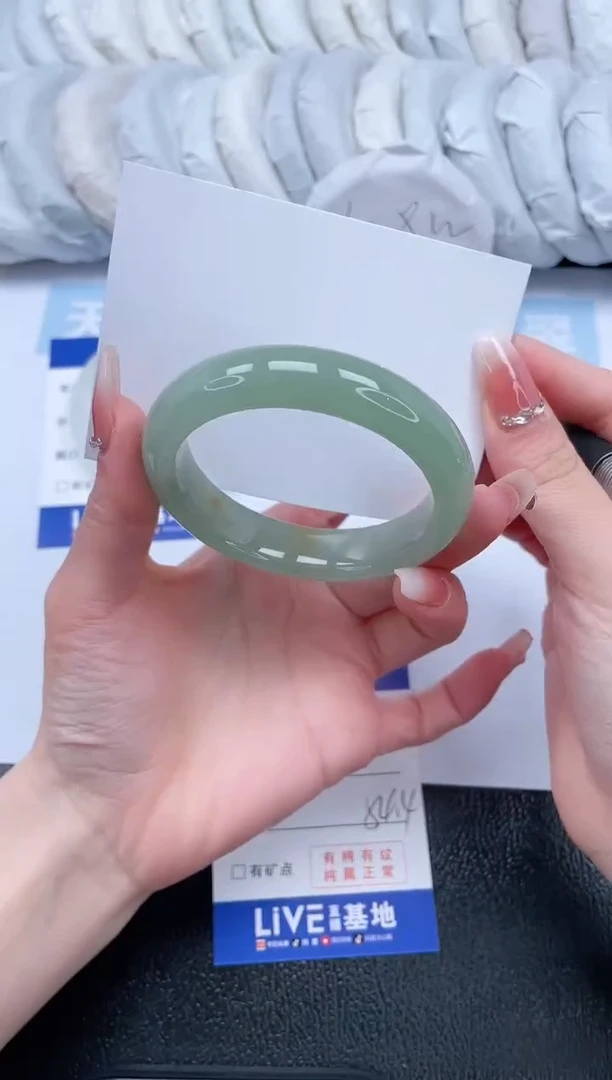 【闪购商品】石英质玉手镯未镶嵌T74-54.4