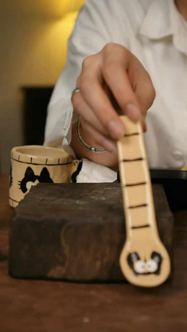 摆件亲工手绘陶瓷-