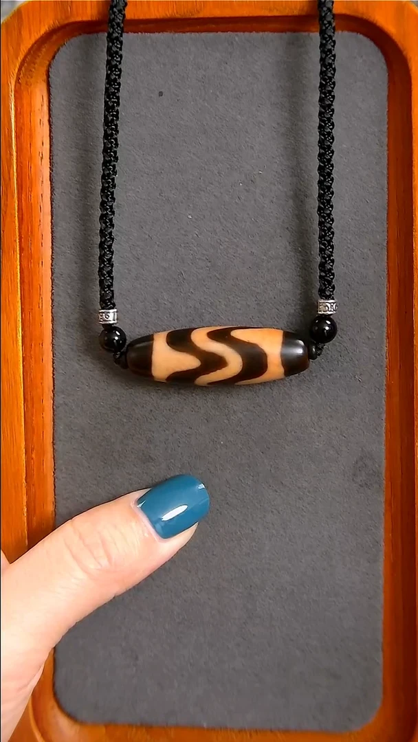 未镶嵌玛瑙/玉髓珠宝半成品上肯全手工水纹牙天珠13*39