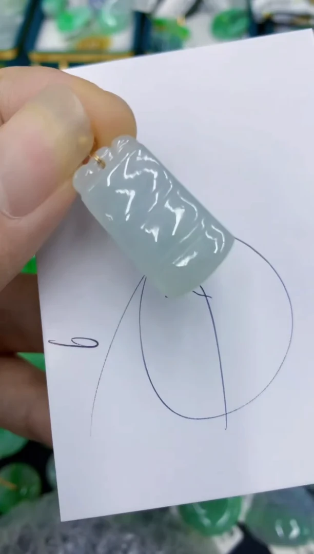 翡翠未镶嵌颈饰1111111111