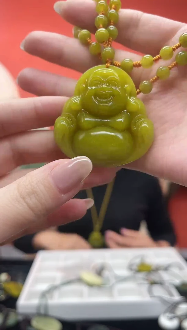 未镶嵌岫玉手串`