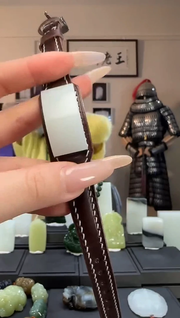 颈饰未镶嵌和田玉白玉手牌