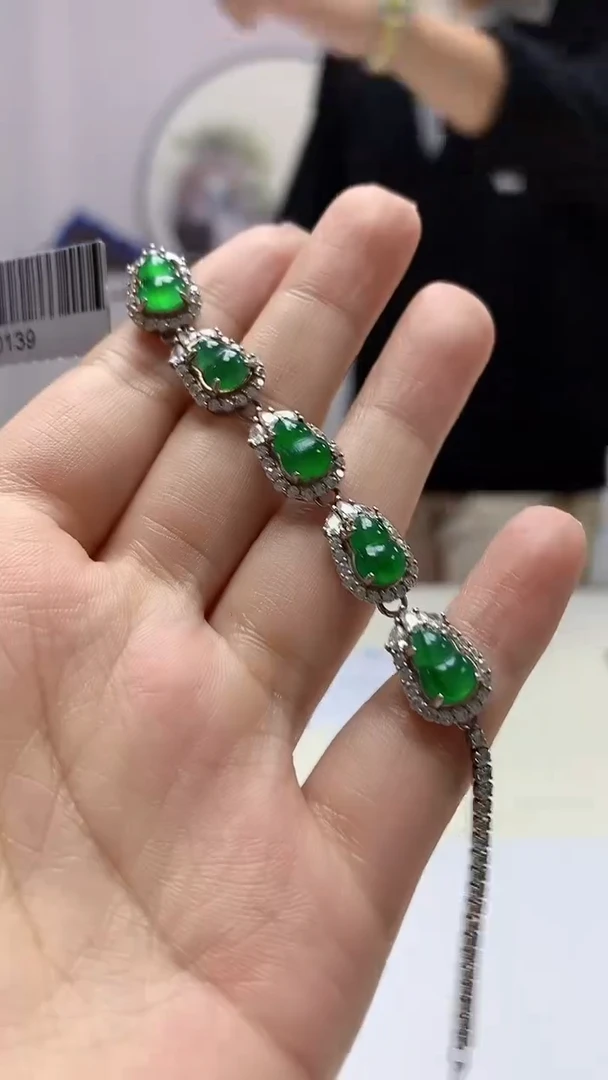 【闪购商品】定制翡翠未镶嵌5145ms-毛货149手链