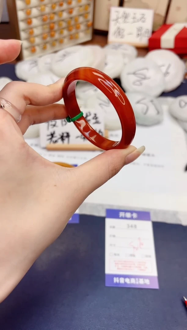 石英质玉手镯未镶嵌348-玛瑙-圈口52