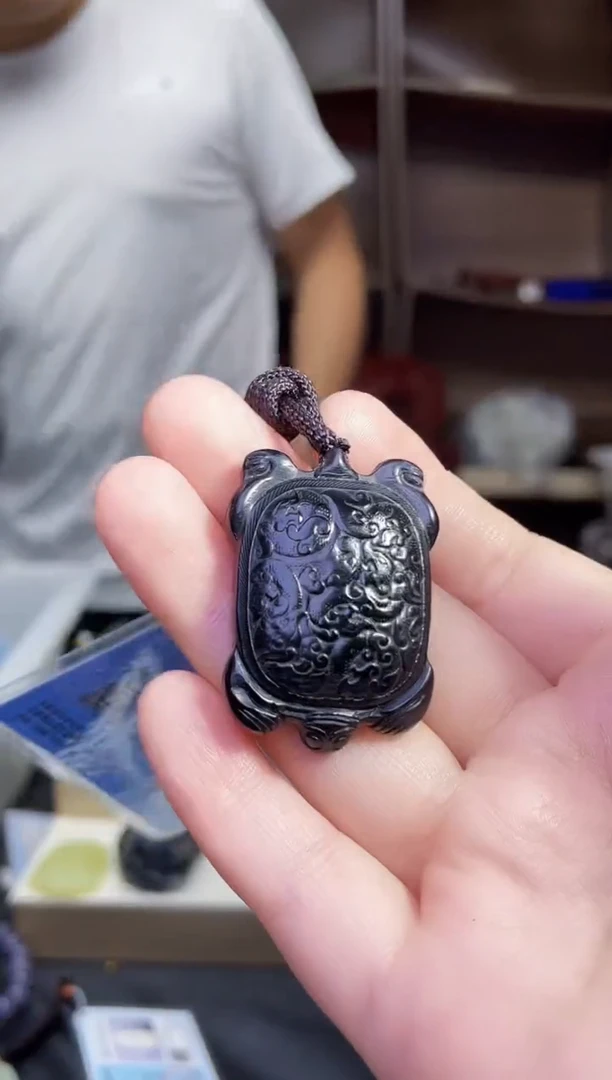和田玉未镶嵌颈饰1