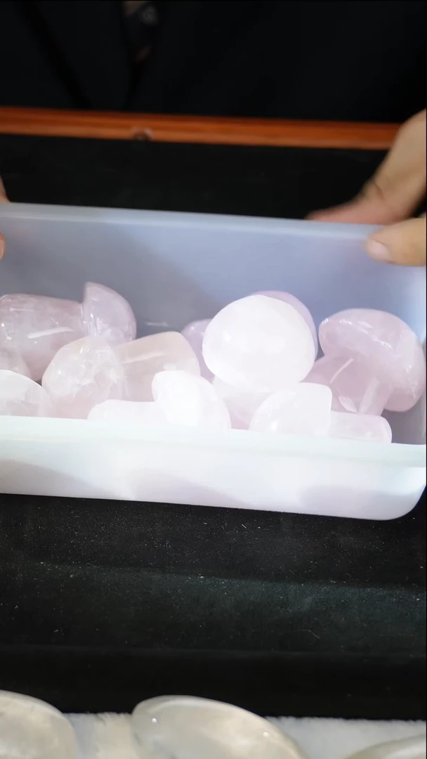 未镶嵌珠宝半成品水晶粉水晶蘑菇D243多样性发其一