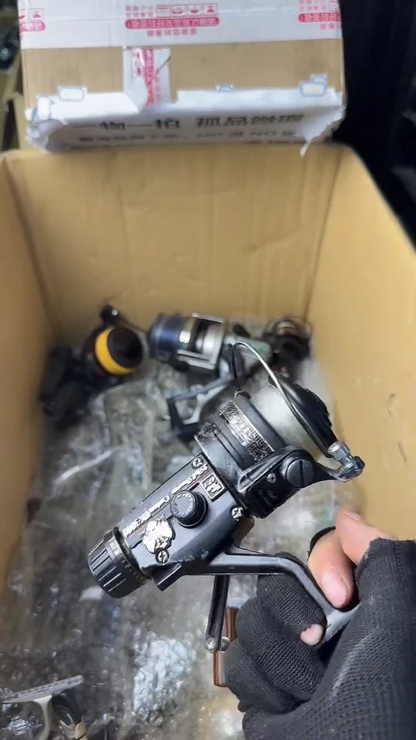 ?****?微瑕钓鱼轮，直播间讲解为准，看清楚再拍，如有拆卸不退换