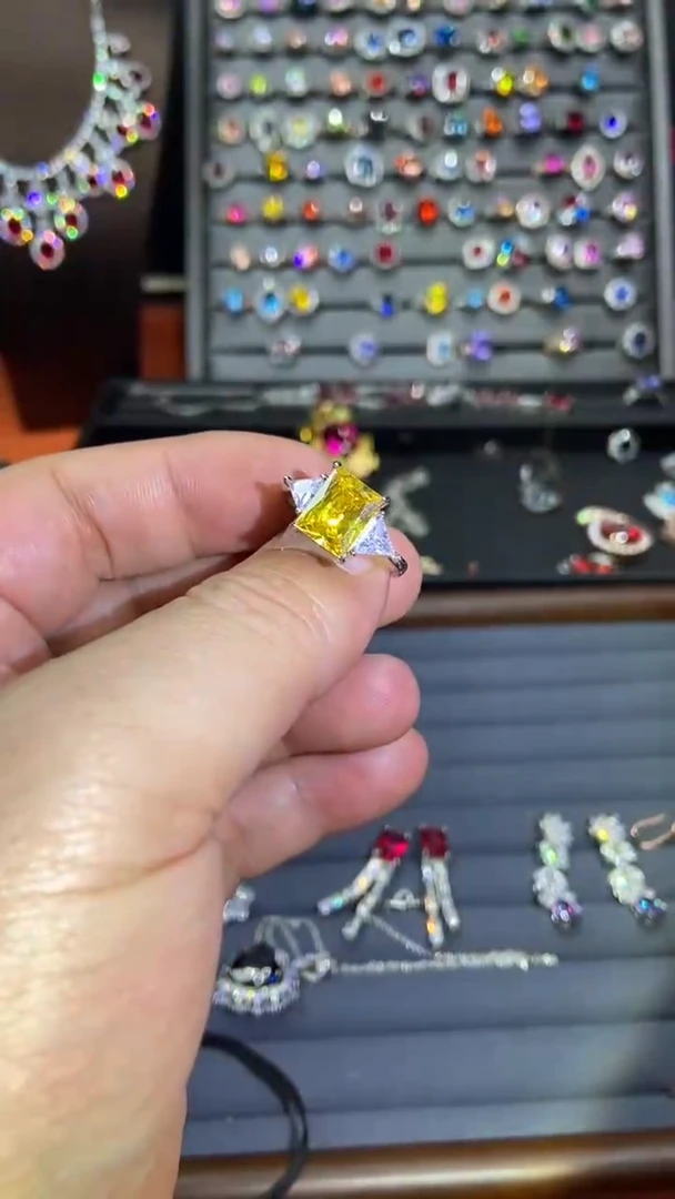 1碧玺（处理）戒指B12.20-10