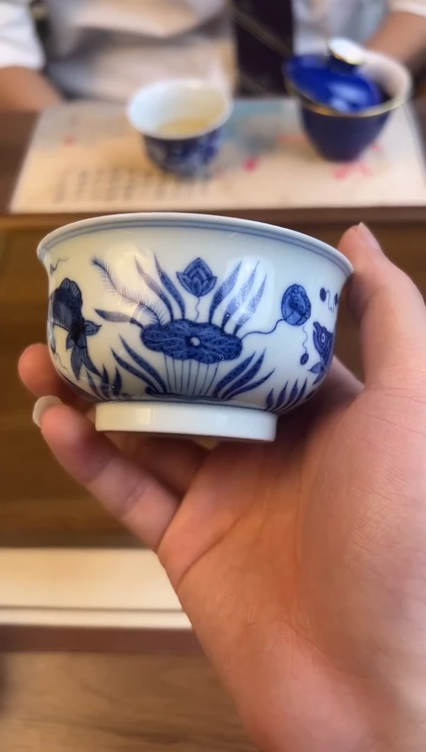 问青坊纯手工手绘青花鱼藻柴窑炉式杯