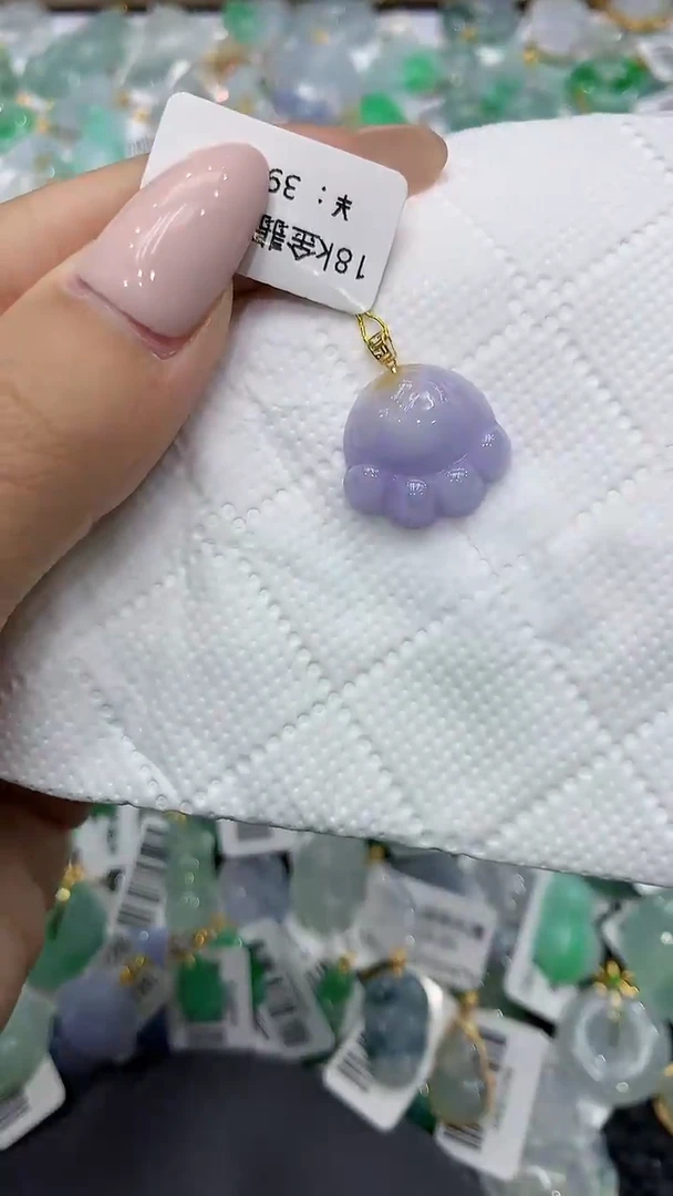 颈饰18K金镶嵌翡翠111111111111