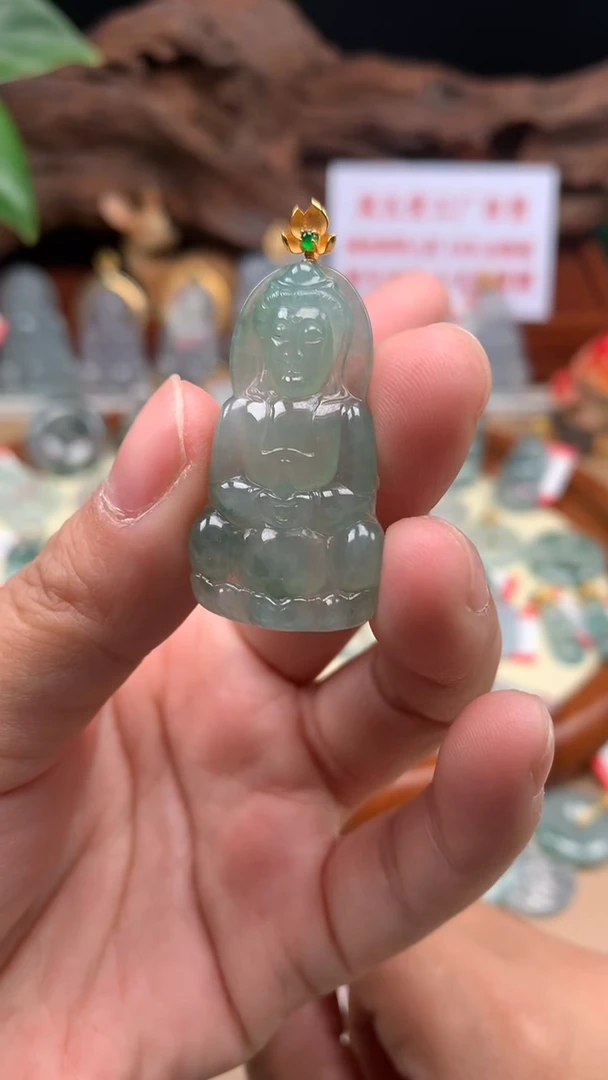 【闪购商品】翡翠吊坠(不含链)18K金镶嵌观音