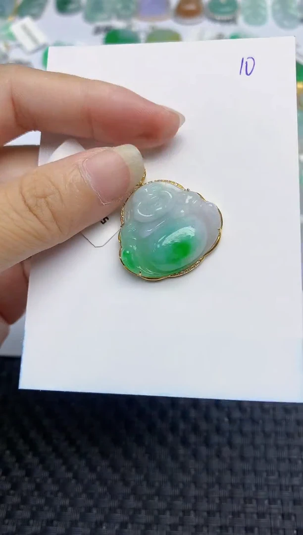 翡翠18K金镶嵌颈饰天然翡翠A货