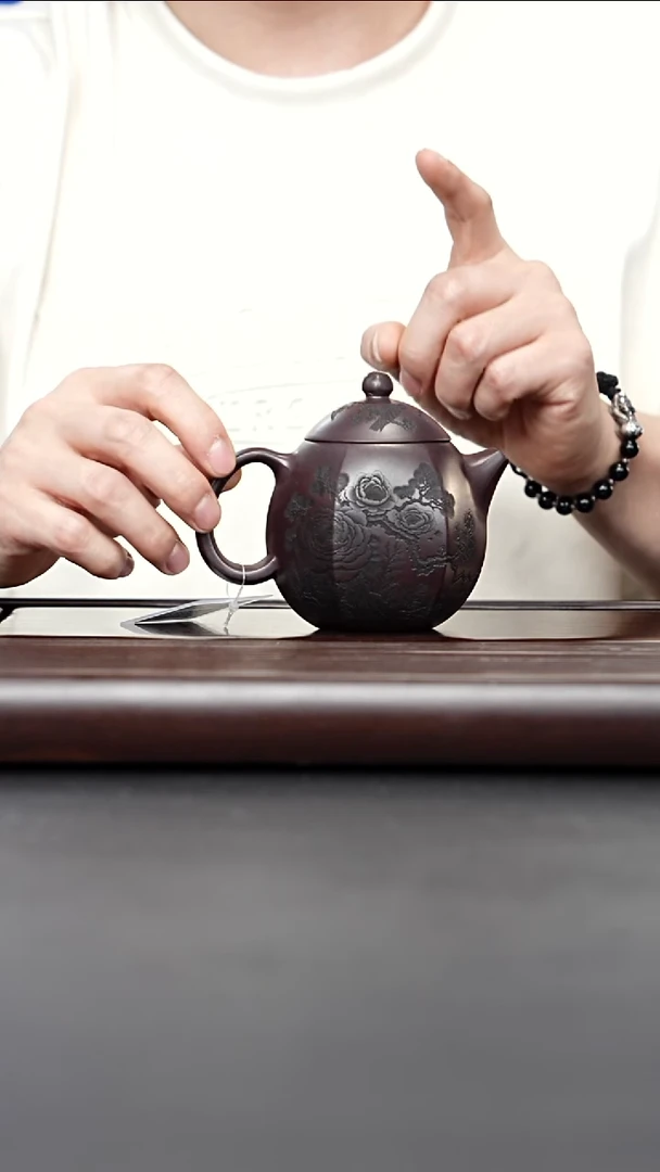 紫砂壶宜兴紫砂 花鸟六方龙蛋 深井老紫泥 顾林芬 725