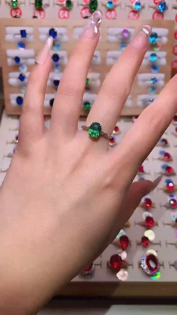 银S925镶嵌透辉石戒指7*9