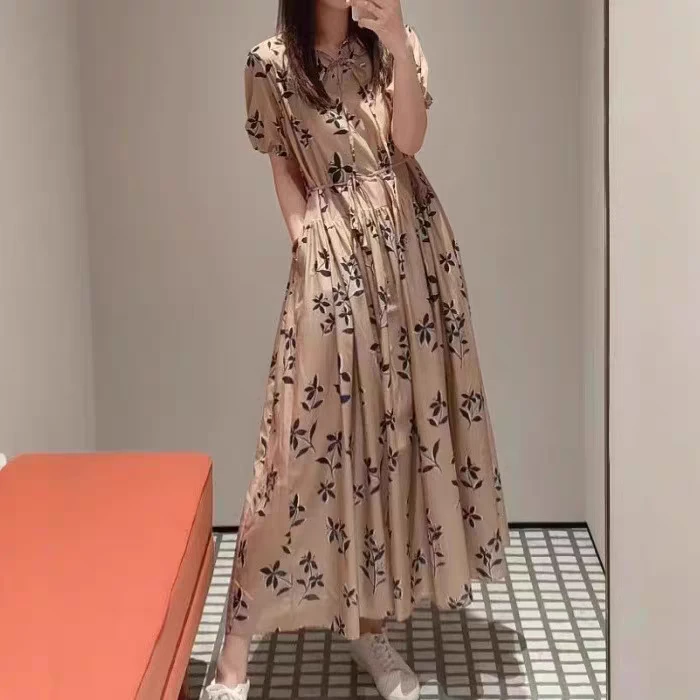 2025年新款女装时尚休闲百搭V领剪影印花连衣裙女短袖收腰裙子