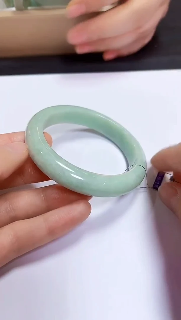 颈饰未镶嵌翡翠手镯57.6