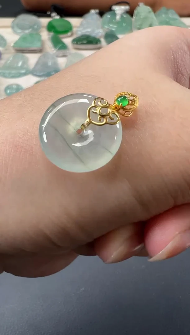 吊坠(不含链)18K金镶嵌翡翠B74|880