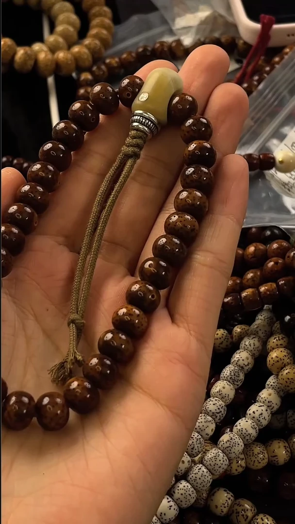 手串星月菩提精工级中珀苹果珠10*8手持