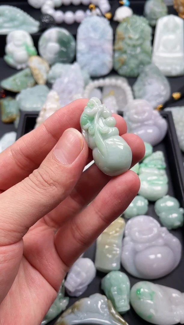 翡翠未镶嵌颈饰天然翡翠a货