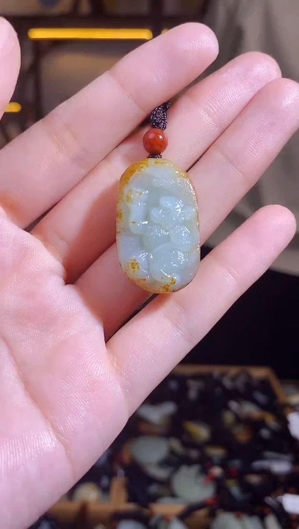 颈饰未镶嵌和田玉1