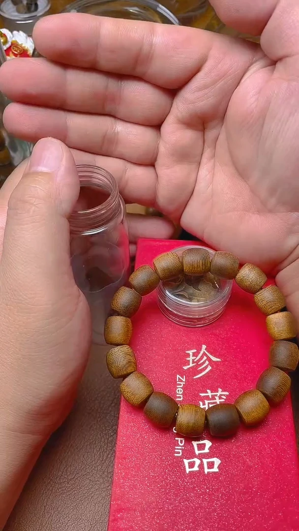 沉香手串海南绿棋1.2桶珠S1220142