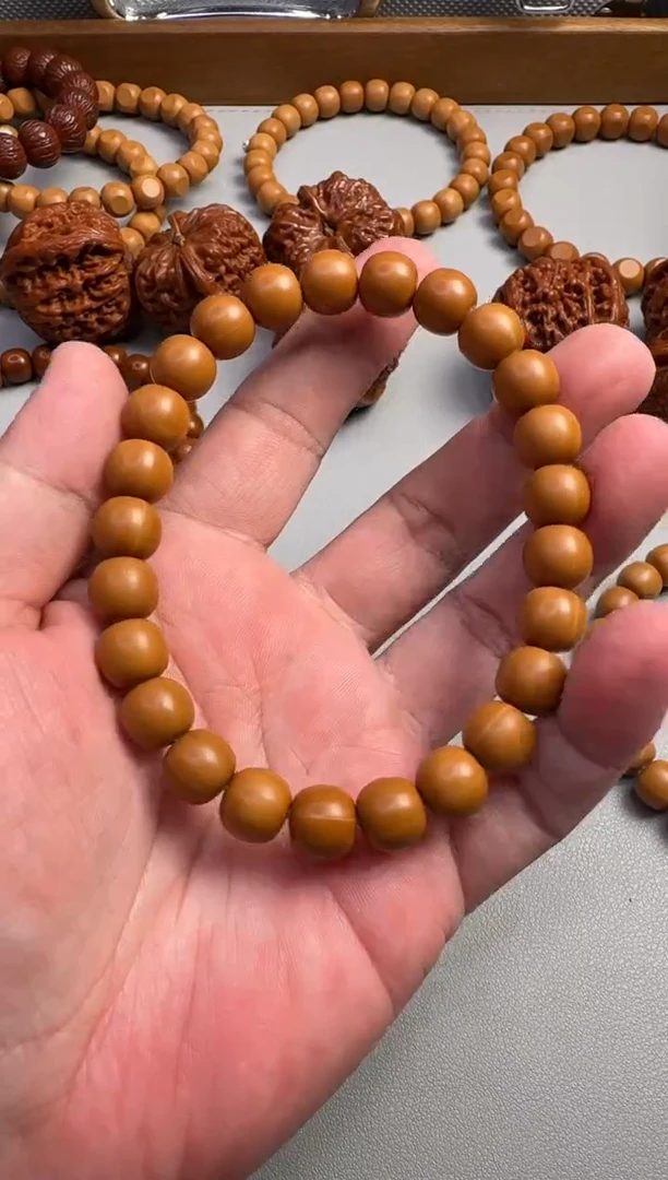 【闪购商品】猴头核桃手串猴头苹果珠瑕疵黑点款