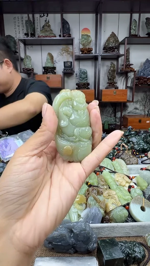 未镶嵌和田玉把件1