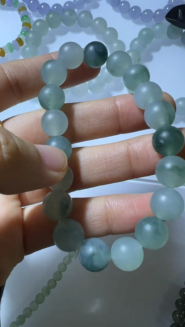 未镶嵌定制翡翠手串
