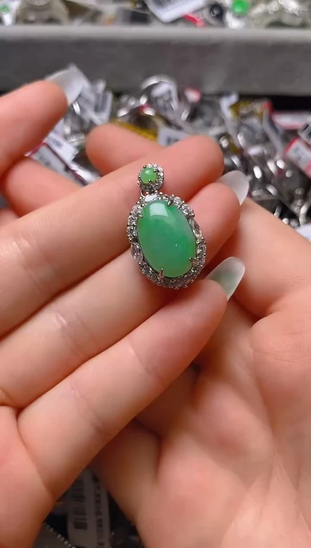 银S925镶嵌戒指翡翠百内无证书