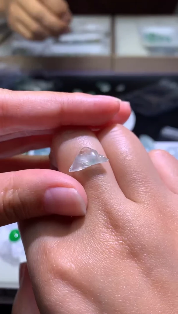 未镶嵌定制翡翠毛货