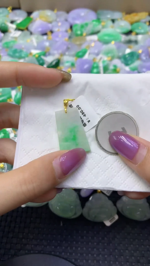 颈饰未镶嵌翡翠天然缅甸翡翠A货