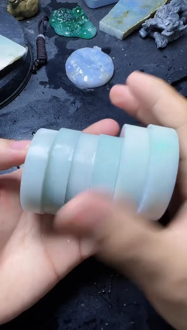 【闪购商品】翡翠颈饰未镶嵌073发其一