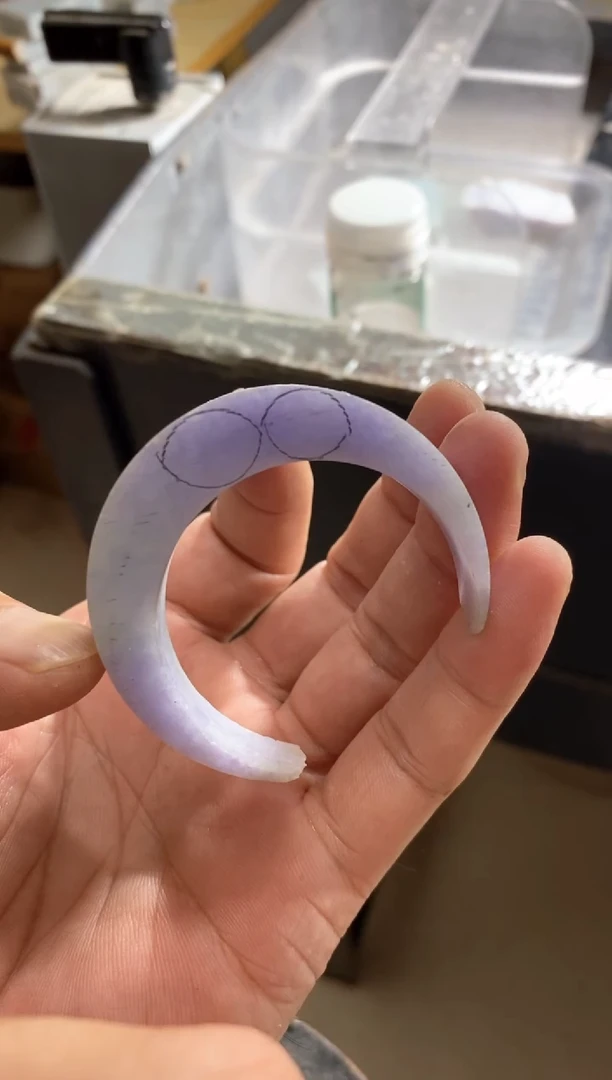 翡翠挂件未镶嵌家**兽边料