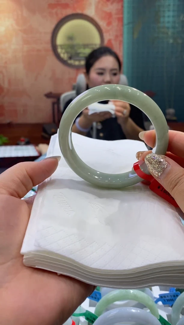 未镶嵌手镯翡翠多人00010524