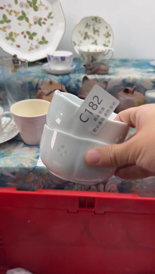 瓷片R瓷片瓷片   C182