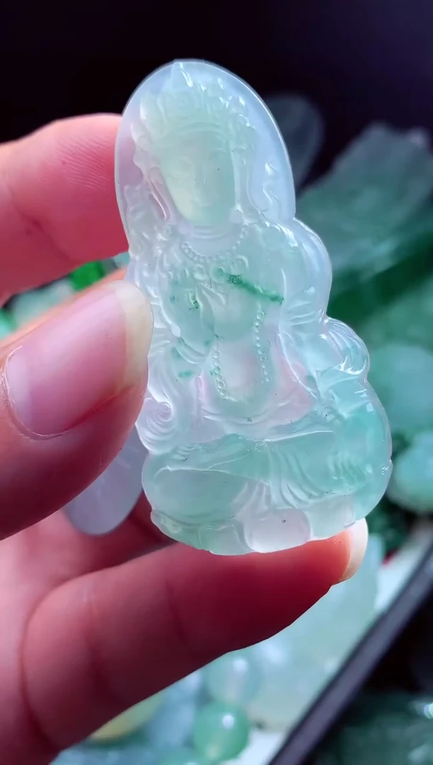 未镶嵌定制翡翠山**?翡翠毛货定制