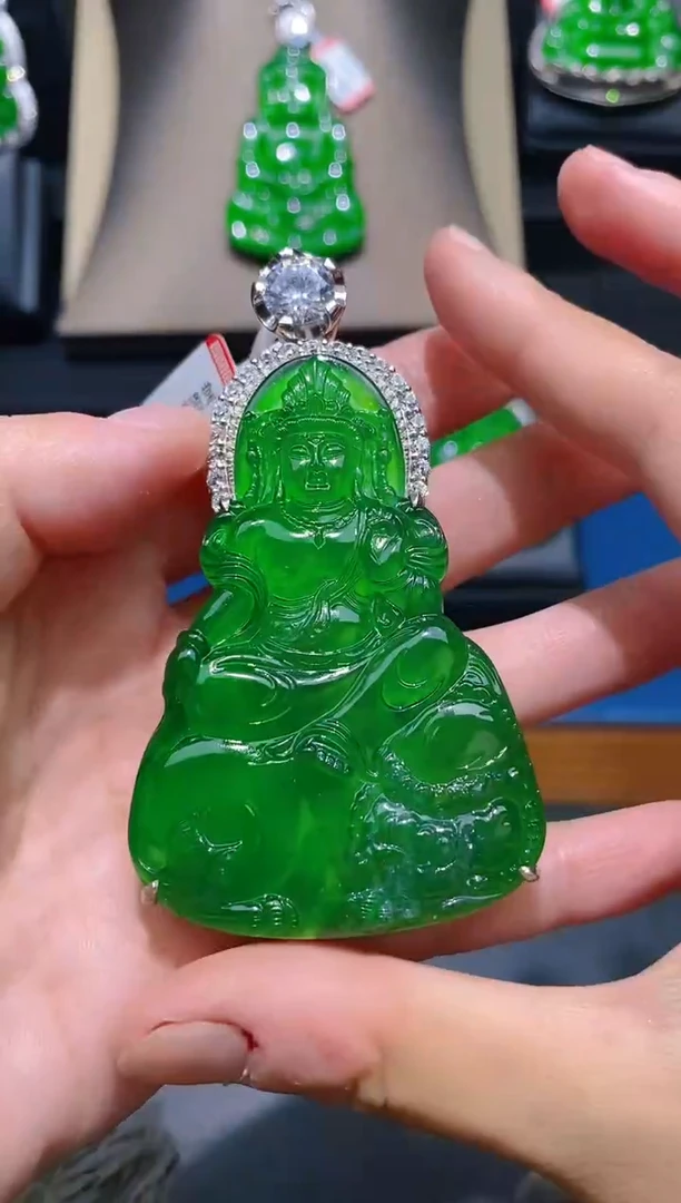 【闪购商品】翡翠颈饰未镶嵌天然A货翡翠z11