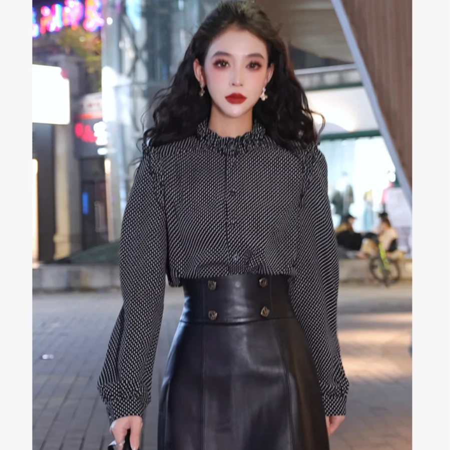 AMASS/阿玛施领口袖圈荷叶小立领波点气质清冷松弛感女装530062