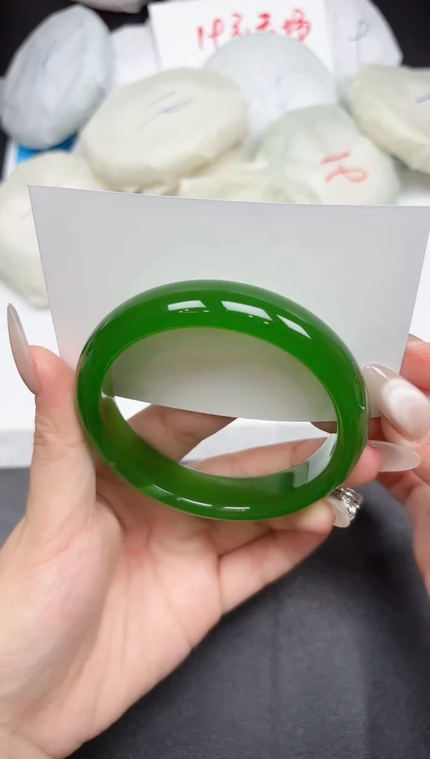 未镶嵌手镯石英质玉77-61662