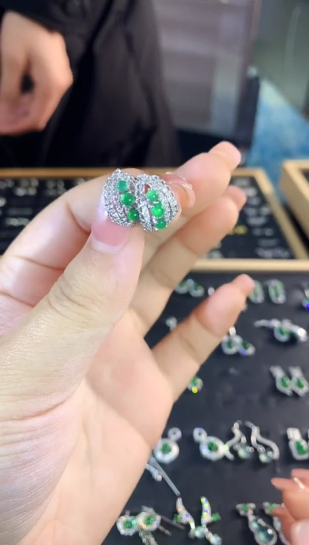【闪购商品】翡翠耳饰银S925镶嵌079zy时尚
