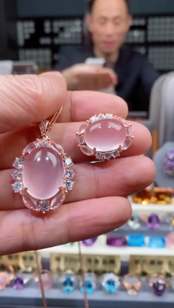 【闪购商品】芙蓉石2件套银S925镶嵌芙蓉石2件套